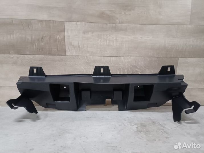 Дефлектор радиатора Jeep Grand Cherokee вк2 2010