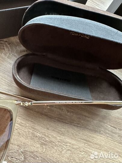 Солнцезащитные очки TOM ford