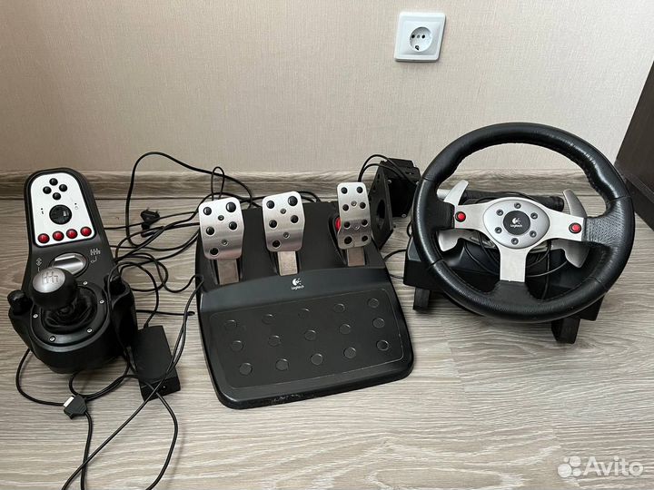 Игровой руль logitech G25 + ручной тормоз