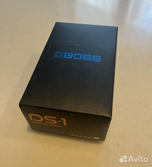 Педаль Distortion Boss DS-1