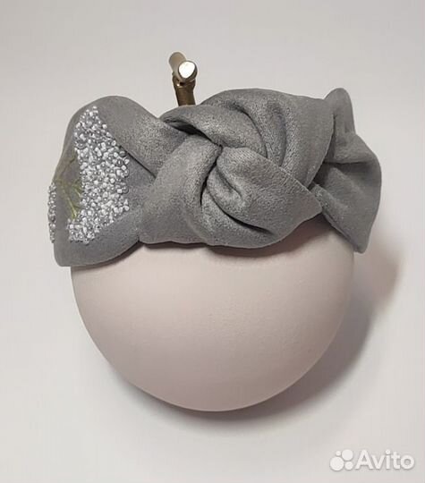 Ободок с вышивкой ручной работы