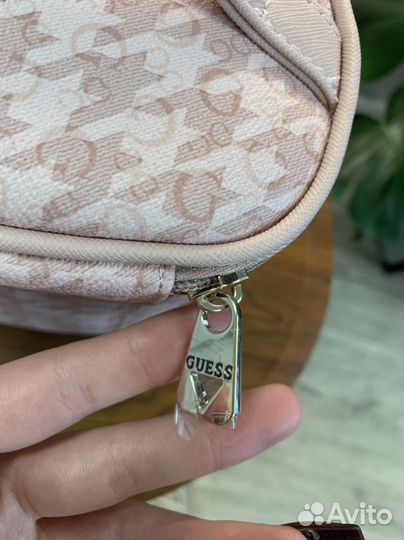 Косметичка guess