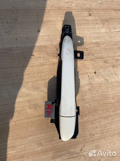 Ручка двери задняя правая Mazda 3 BL