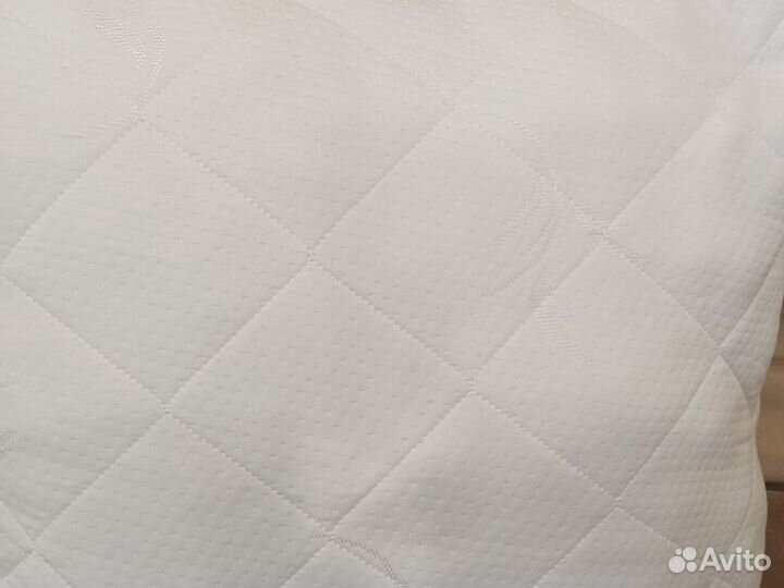 Подушки новые 60*60