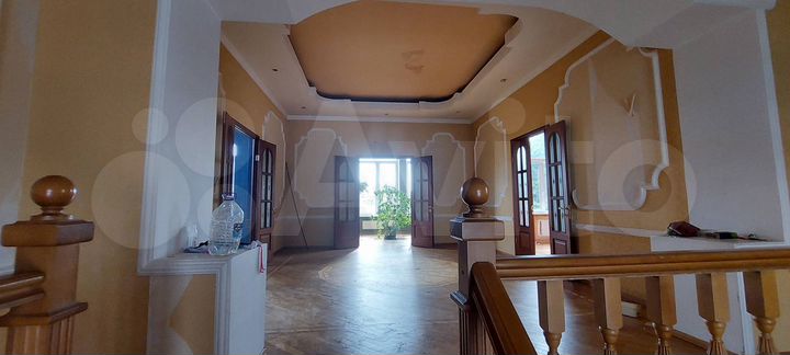 Дом 504,7 м² на участке 5,2 сот.