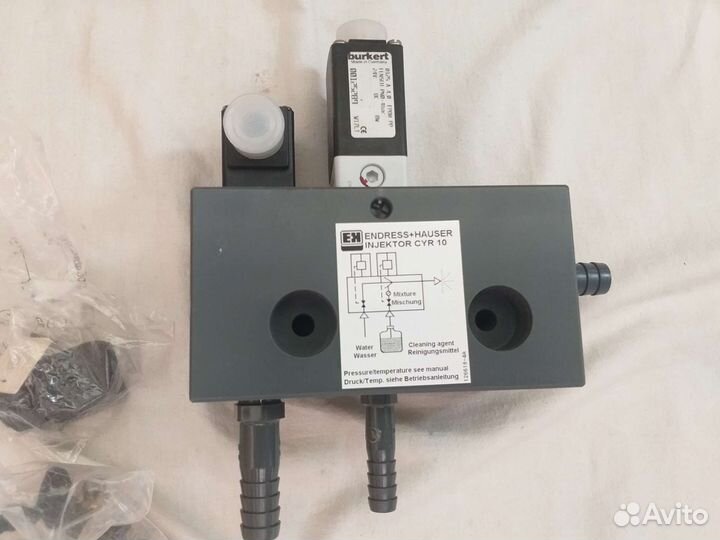 Инжектор промывки датчиков Endress+Hauser CYR10-AB