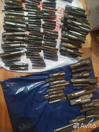 Метчики и плашки СССР