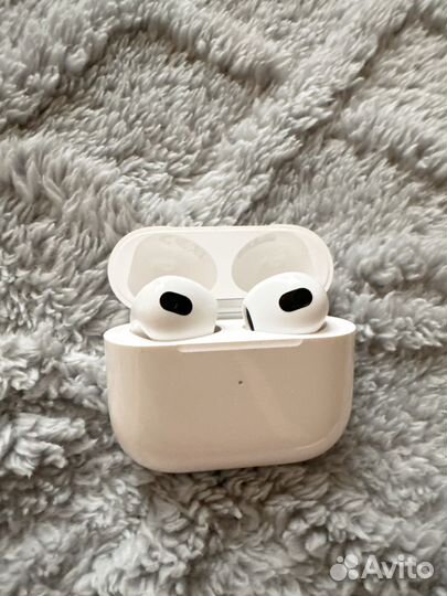 Беспроводные наушники apple airpods 3