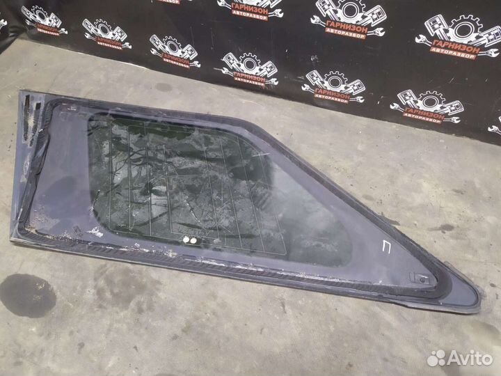 Форточка задняя Кадиллак срх Cadillac SRX 1