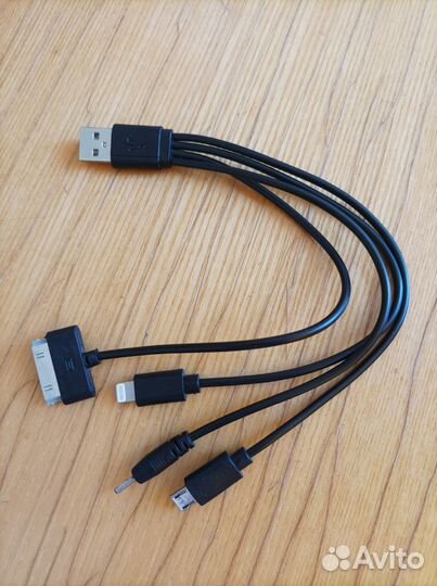 Кабель USB для зарядки устройств