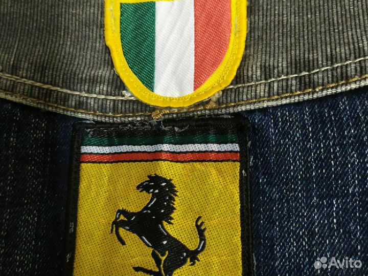 Джинсовая куртка