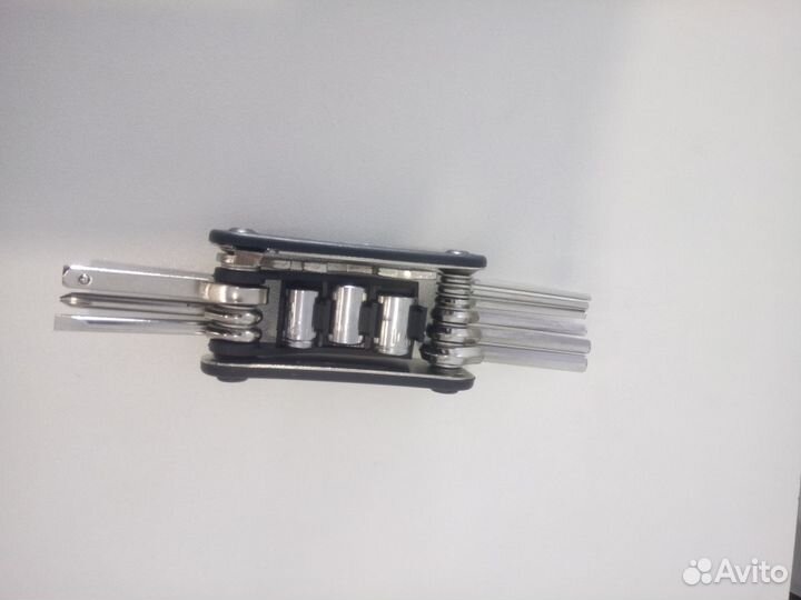 Ключ для велосипеда универсальный