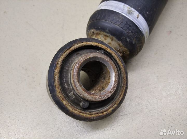 Амортизатор задний Fortuner 2015