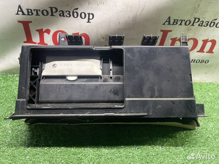 Бардачок ящик BMW e90 3er бмв 7075479