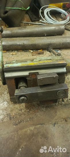 Задняя бабка 1а616