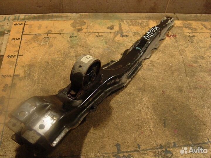 Балка передняя Mitsubishi outlander 06г