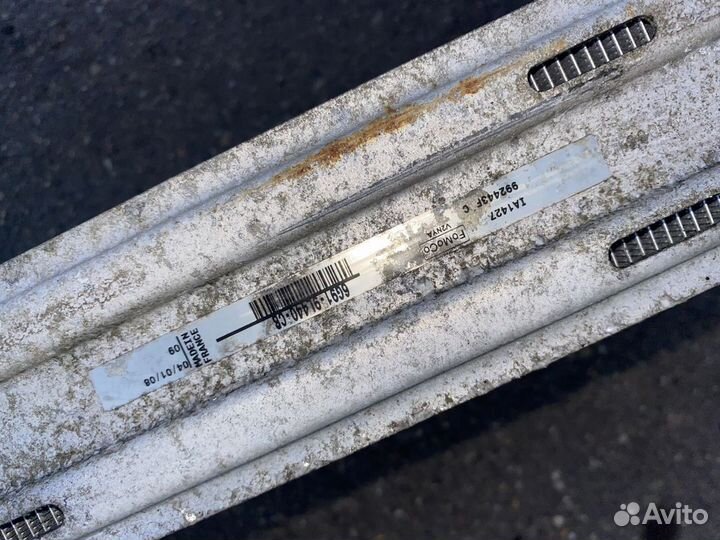 Радиатор интеркулера Volvo V70 BW 6G919L440CB