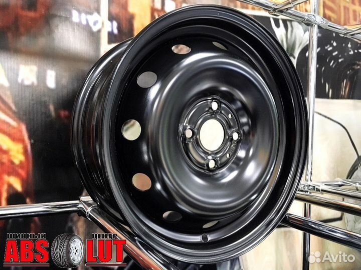 Новые стальные диски R15 на Hyundai Solaris