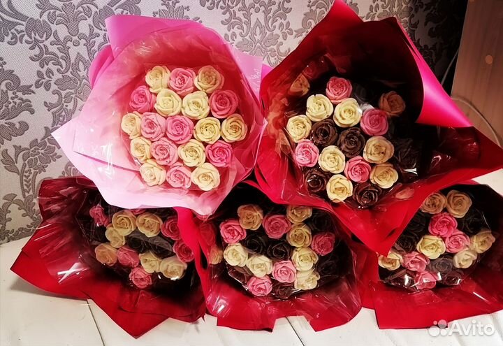 Шоколадные букеты на 8 марта