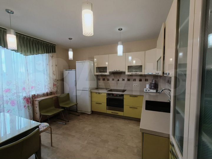 3-к. квартира, 87,4 м², 8/9 эт.