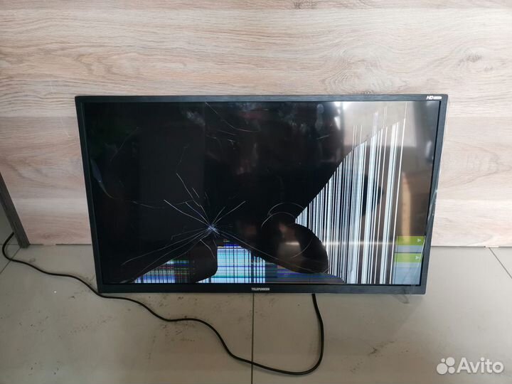 Телевизор Telefunken TF-led32s02t2 (По запчастям)