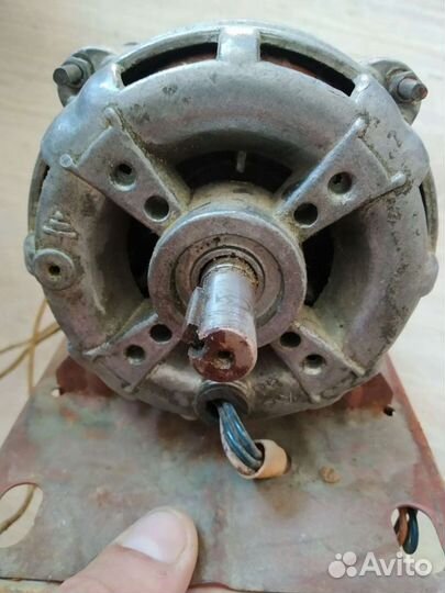 Двигатель от стиральной машины