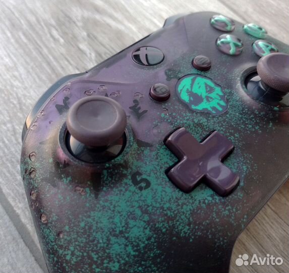 Без кода Xbox One Sea of Thieves controller