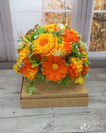 Осенний букет с ёжиком