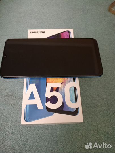 Samsung Galaxy A50, 4/64 ГБ
