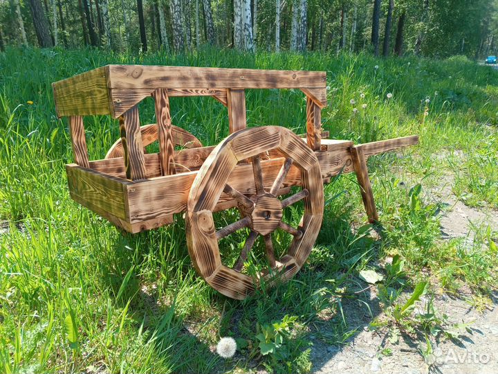 Телега для сада декоративная