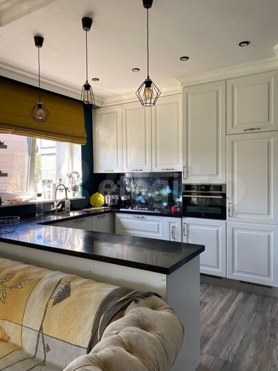 4-к. квартира, 104 м², 5/5 эт.