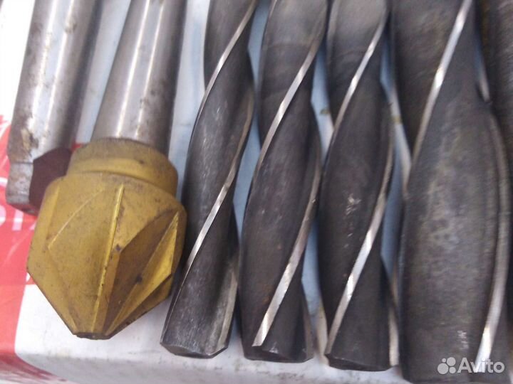 Зенкера с коническим хвостовиком, зенковки