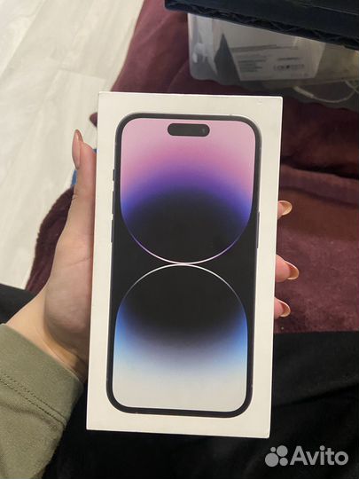 Коробка от iPhone 14 pro