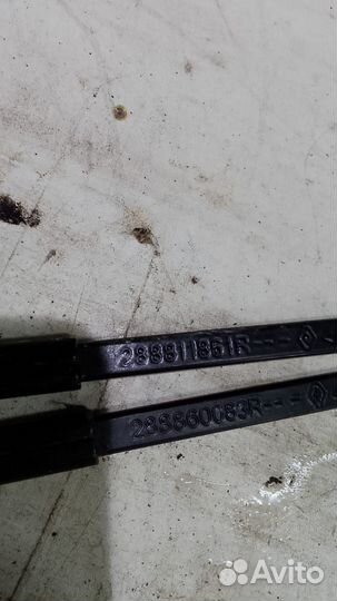 Поводок стеклоочистителей Renault Megane 3