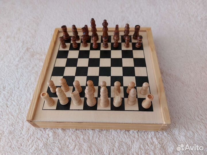 Четыре игры в одном наборе