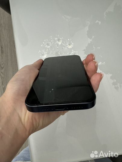 iPhone 15 Pro, 128 ГБ
