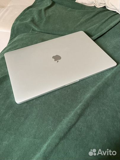 Macbook Pro 15 / 2017 - 512gb, 16gb, Core i7