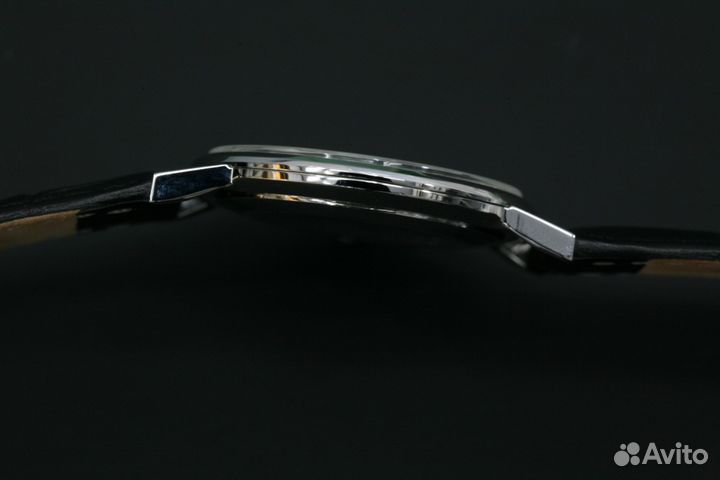 Винтажные часы Universal Geneve