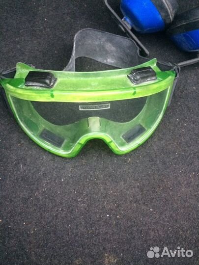 Очки, наушники