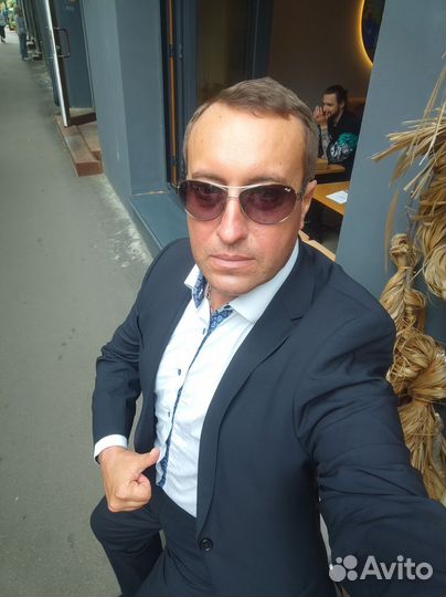 Гардеробщик в ресторан