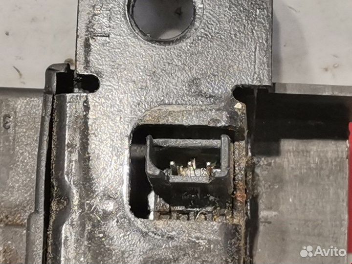 Замок крышки багажника для Volkswagen Golf 4