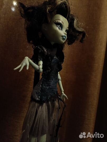 Кукла монстер хай