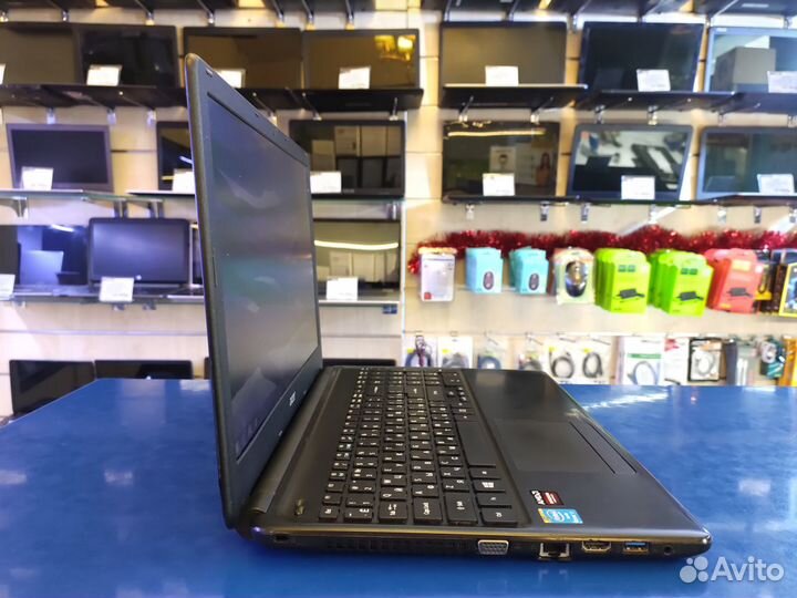 Ноутбук Acer 15.6 Core i7, 8GB озу, игры с SSD