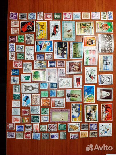 Набор марок DeAgostini Почтовые марки мира 102 шт