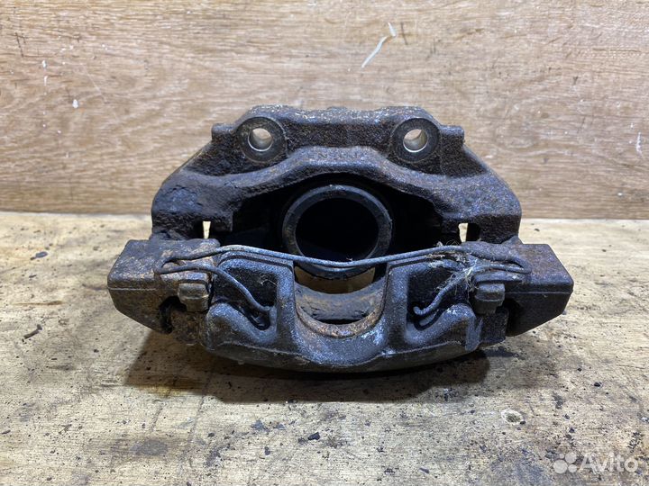 Суппорт передний правый Citroen Berlingo 2 B9 S119