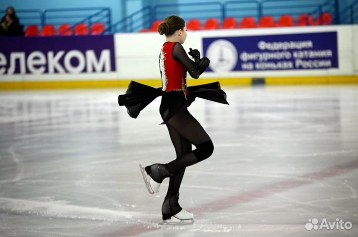 Костюм для фигурного катания 146