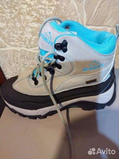 Зимние ботинки