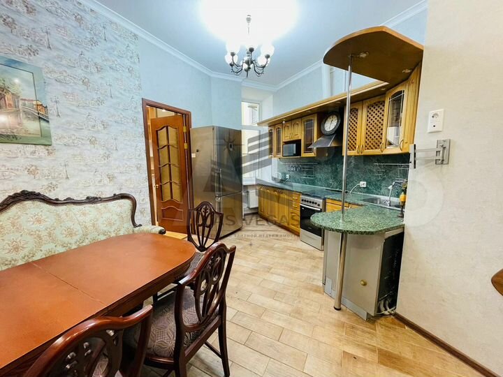 3-к. квартира, 115 м², 5/6 эт.