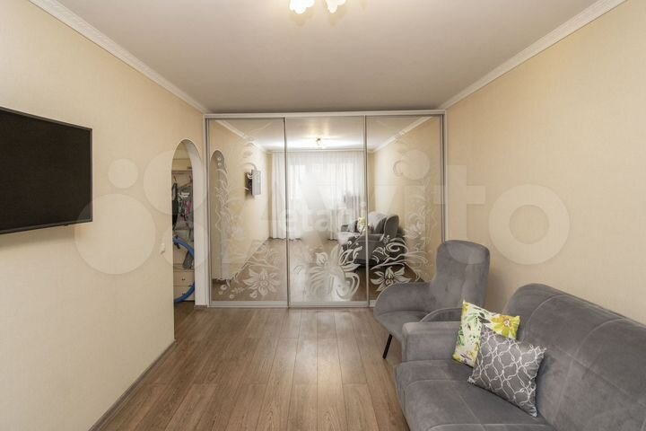 2-к. квартира, 52 м², 9/9 эт.