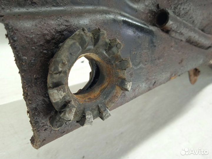 Балка подвески передняя (подрамник) Kia Carens 2004